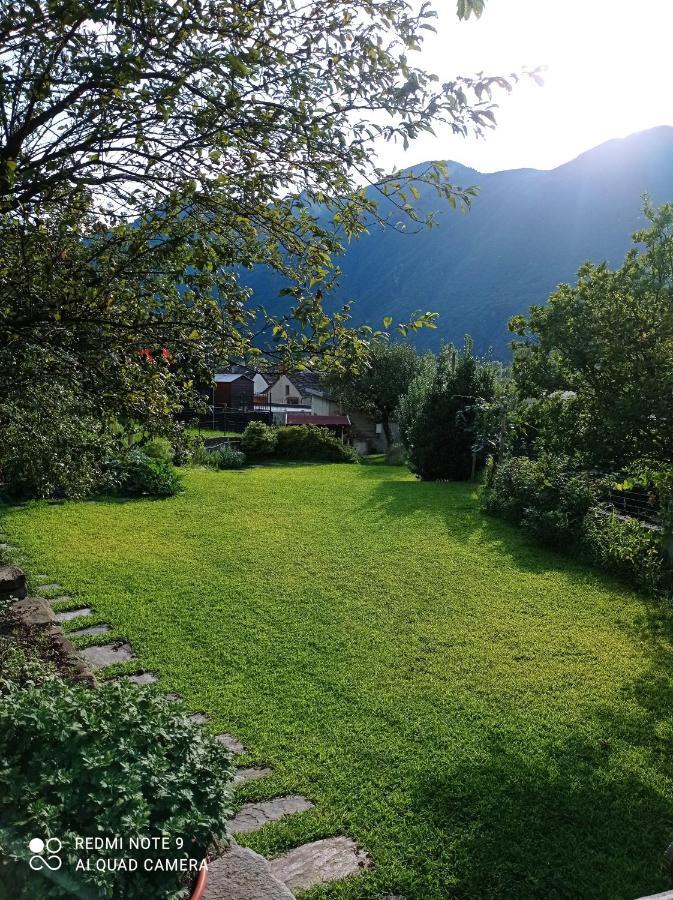 Il Giardino Segreto Apartment Beura Luaran gambar