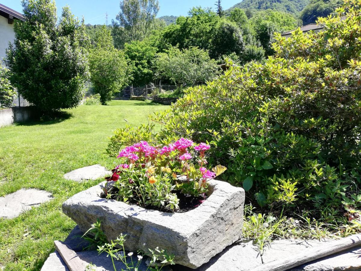 Il Giardino Segreto Apartment Beura Luaran gambar