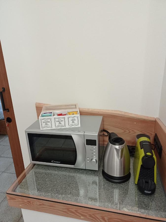 Il Giardino Segreto Apartment Beura Luaran gambar