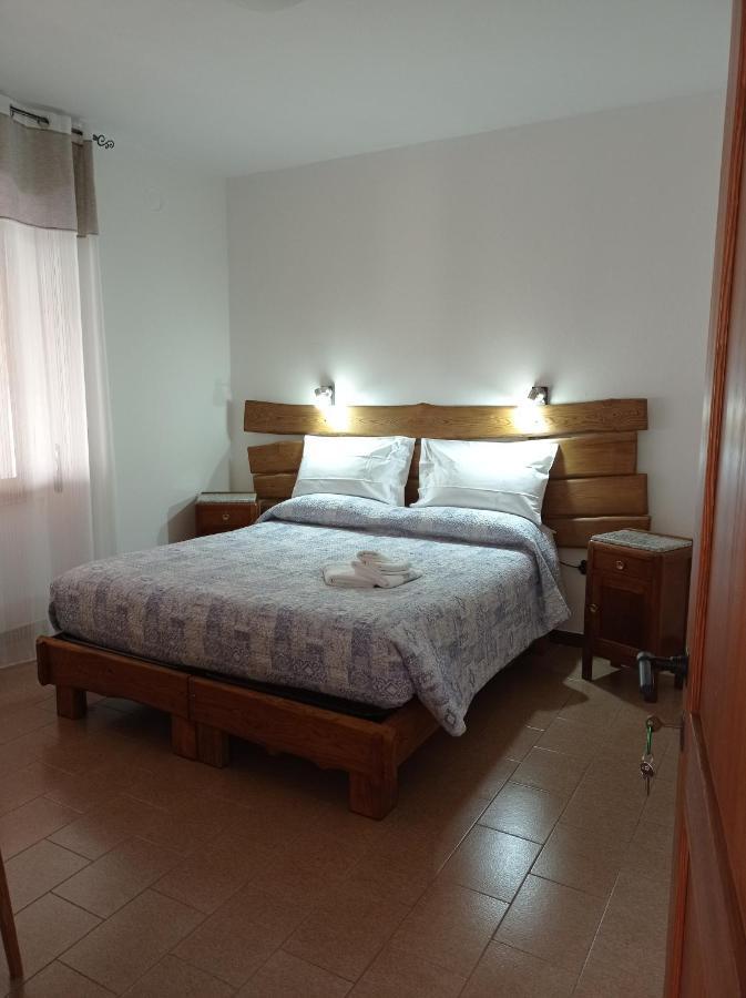 Il Giardino Segreto Apartment Beura Luaran gambar